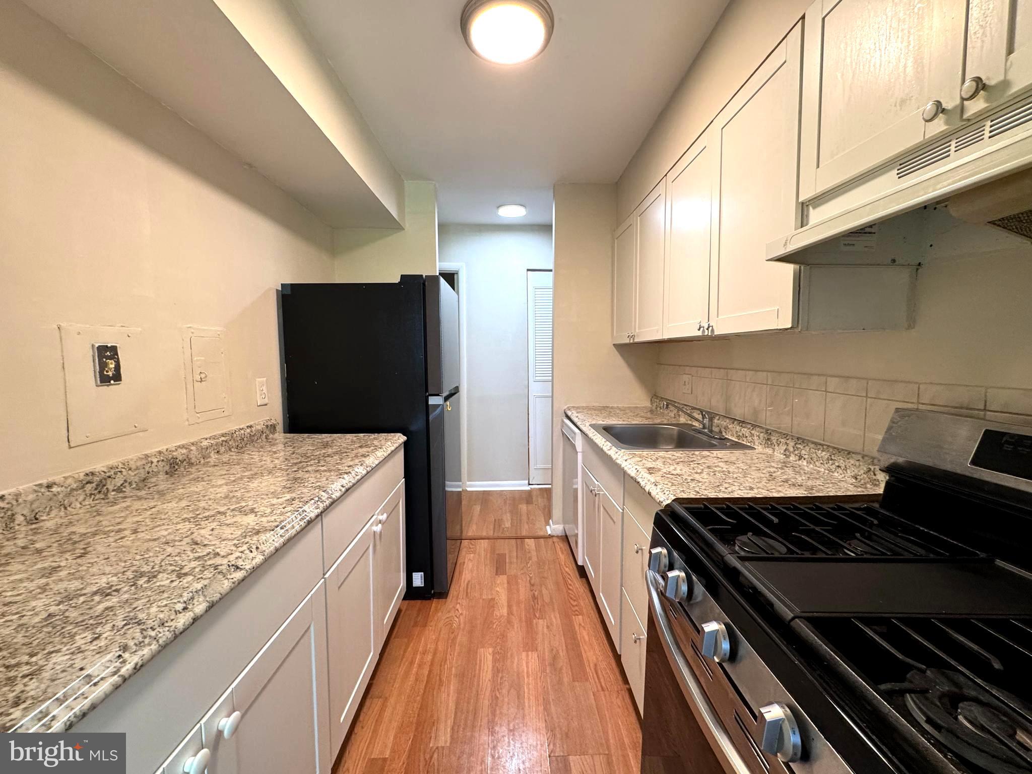 WOODBURN VILLAGE - Residential