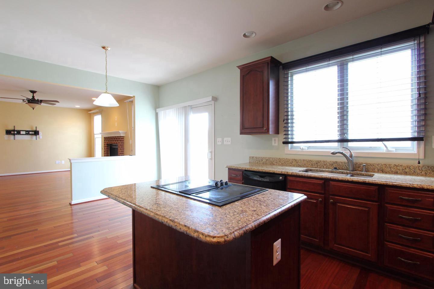 LOUDOUN VALLEY ESTATES 2 - Residential Lease