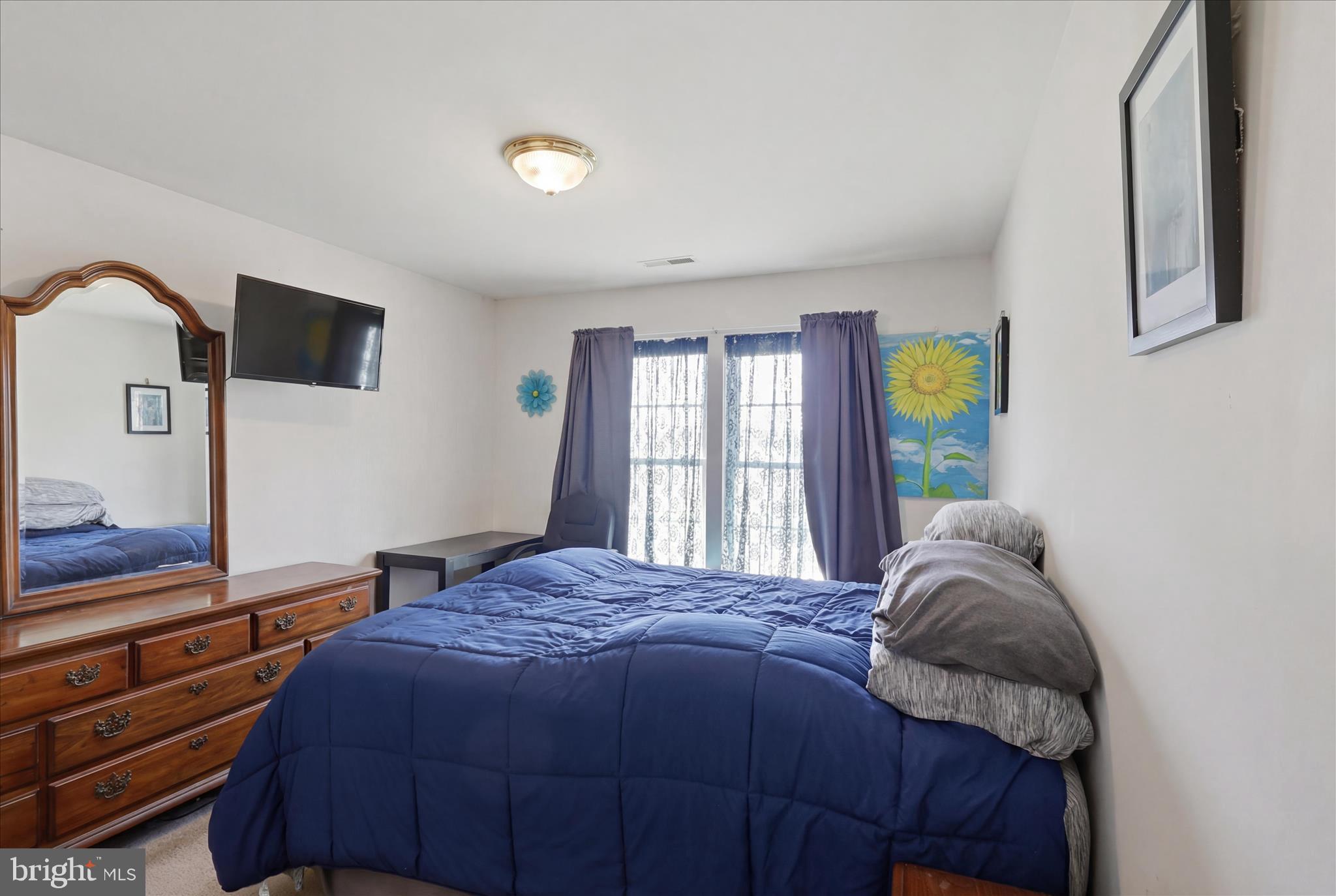 WHISPERING HILLS - Residential