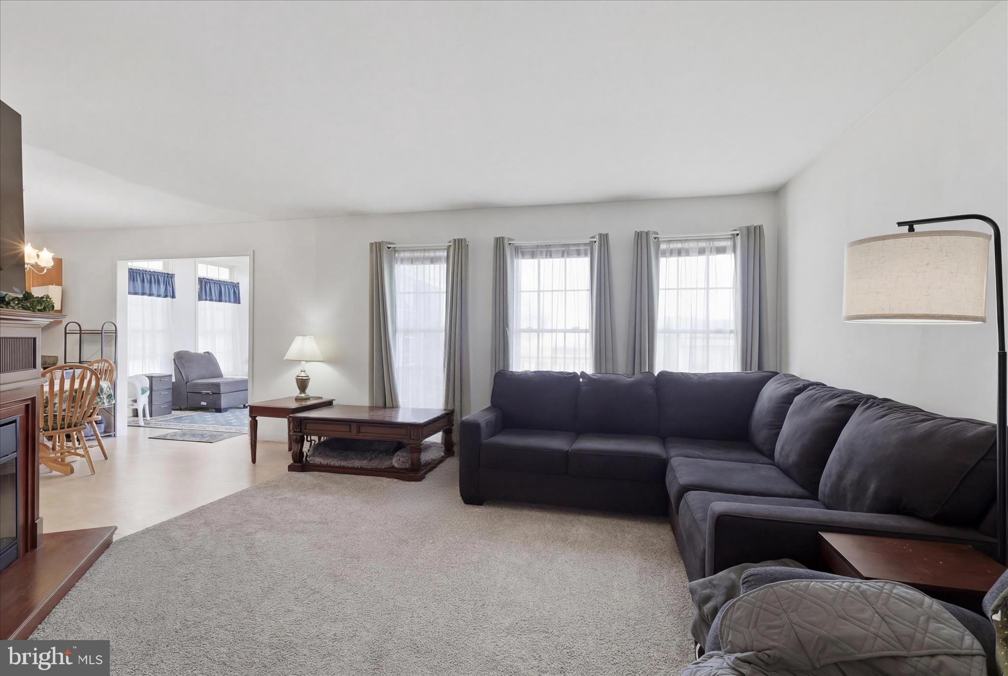 WHISPERING HILLS - Residential