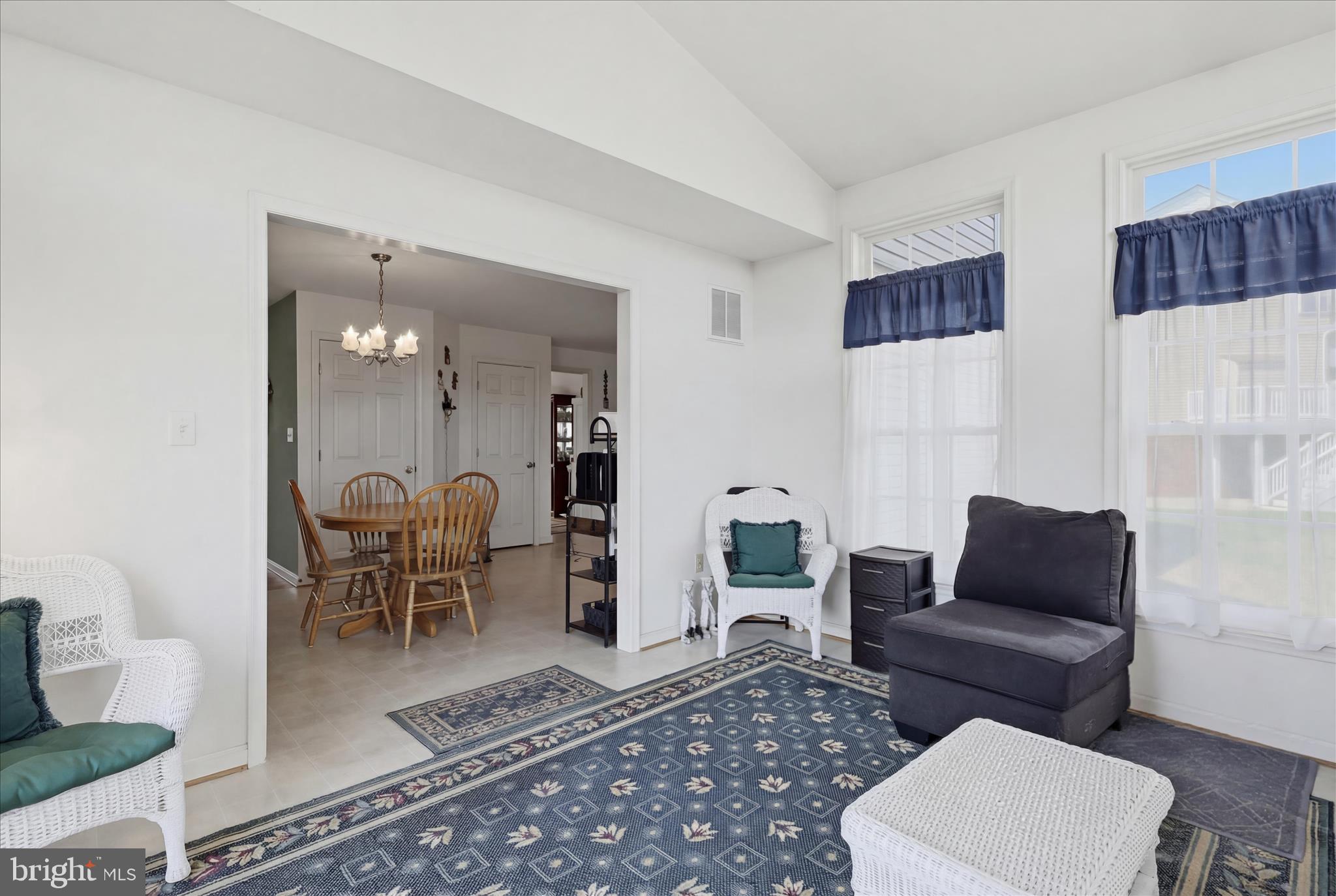 WHISPERING HILLS - Residential