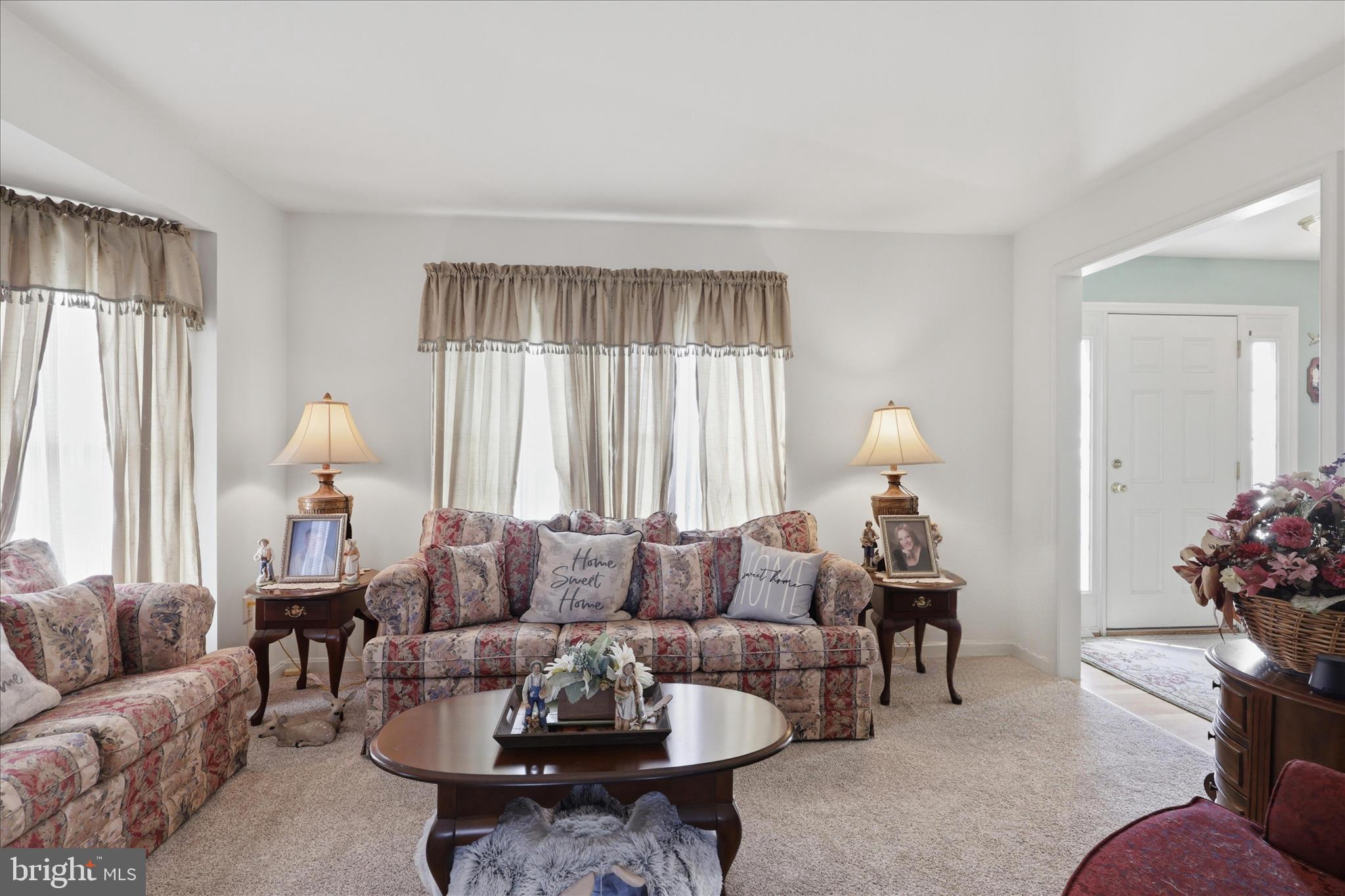 WHISPERING HILLS - Residential