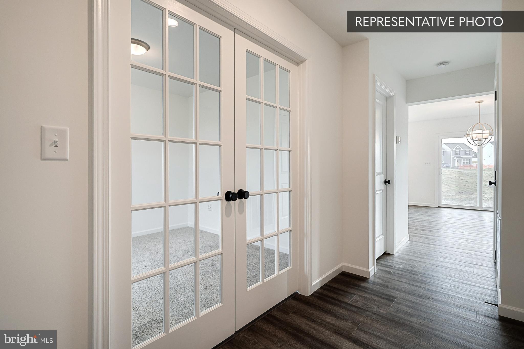 BRIDLE PATH - Residential