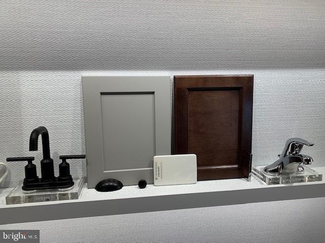 BRIDLE PATH - Residential