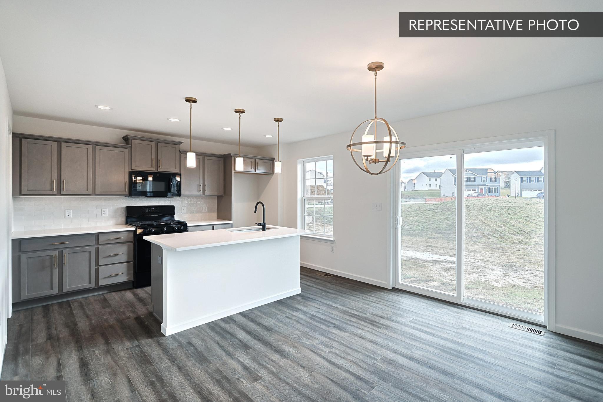 BRIDLE PATH - Residential