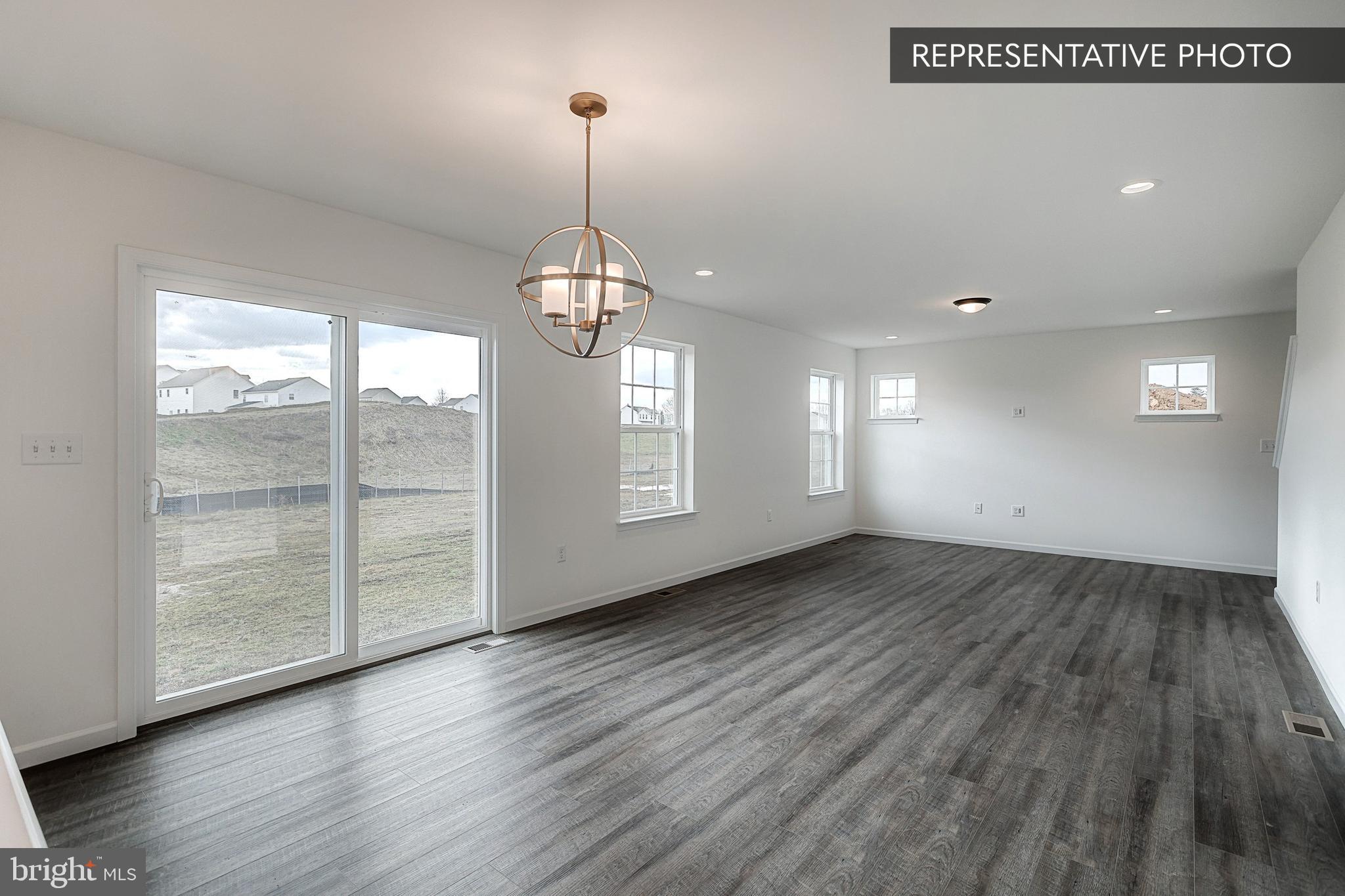 BRIDLE PATH - Residential