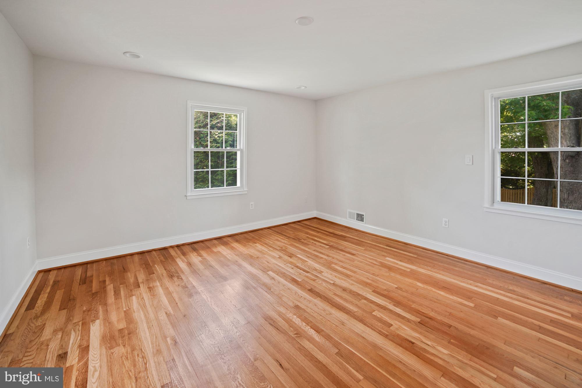 STONEGATE - Residential