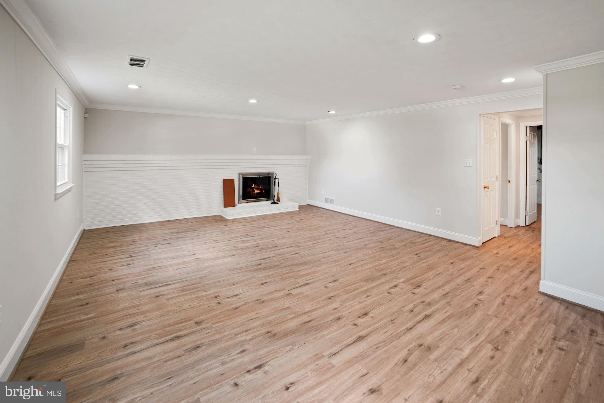 STONEGATE - Residential