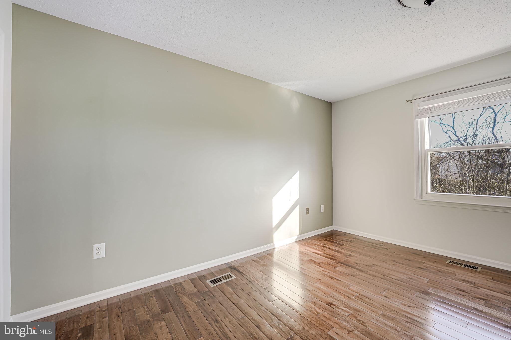 SOUTH KINGS FOREST - Residential Lease