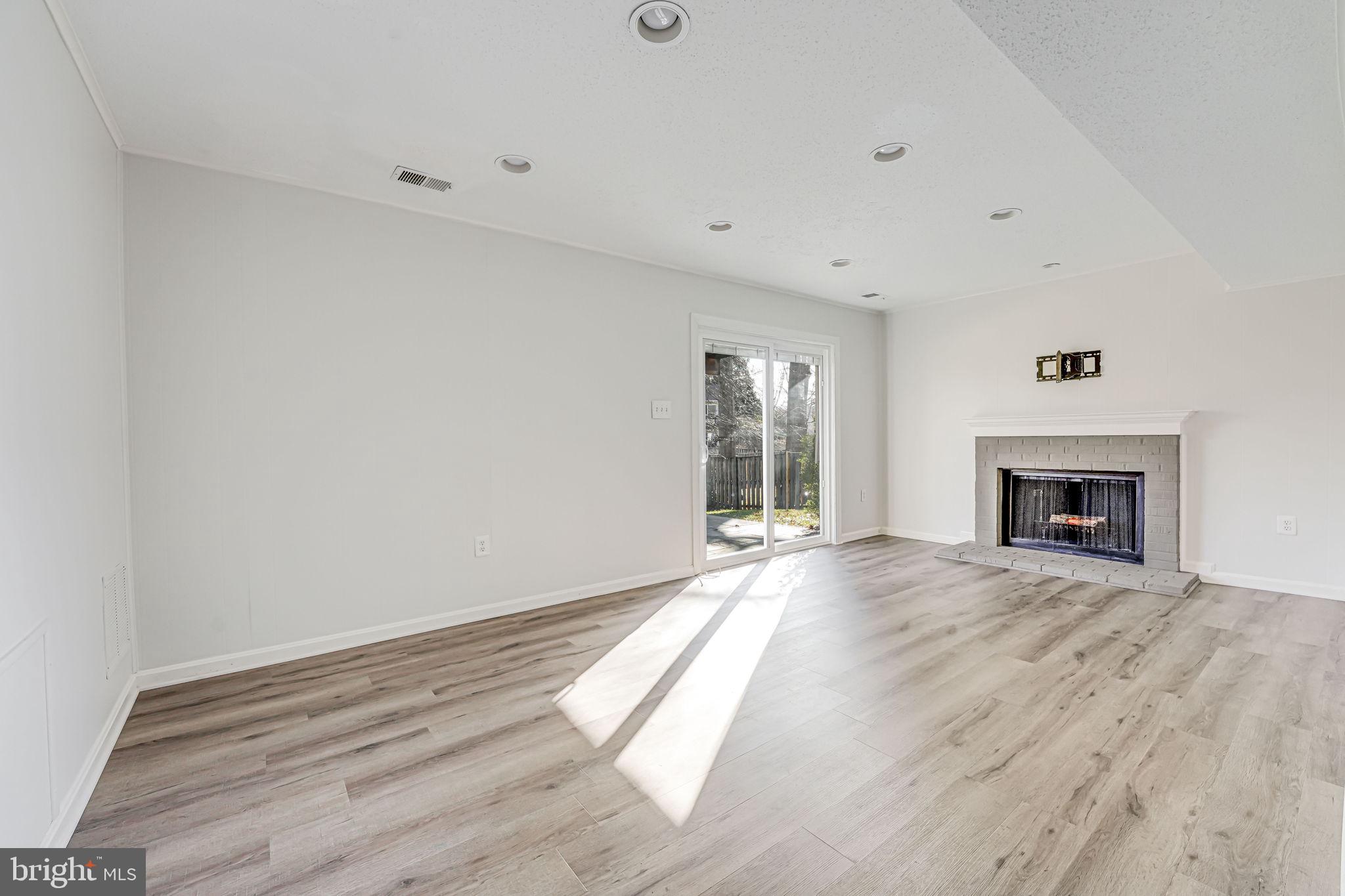 SOUTH KINGS FOREST - Residential Lease