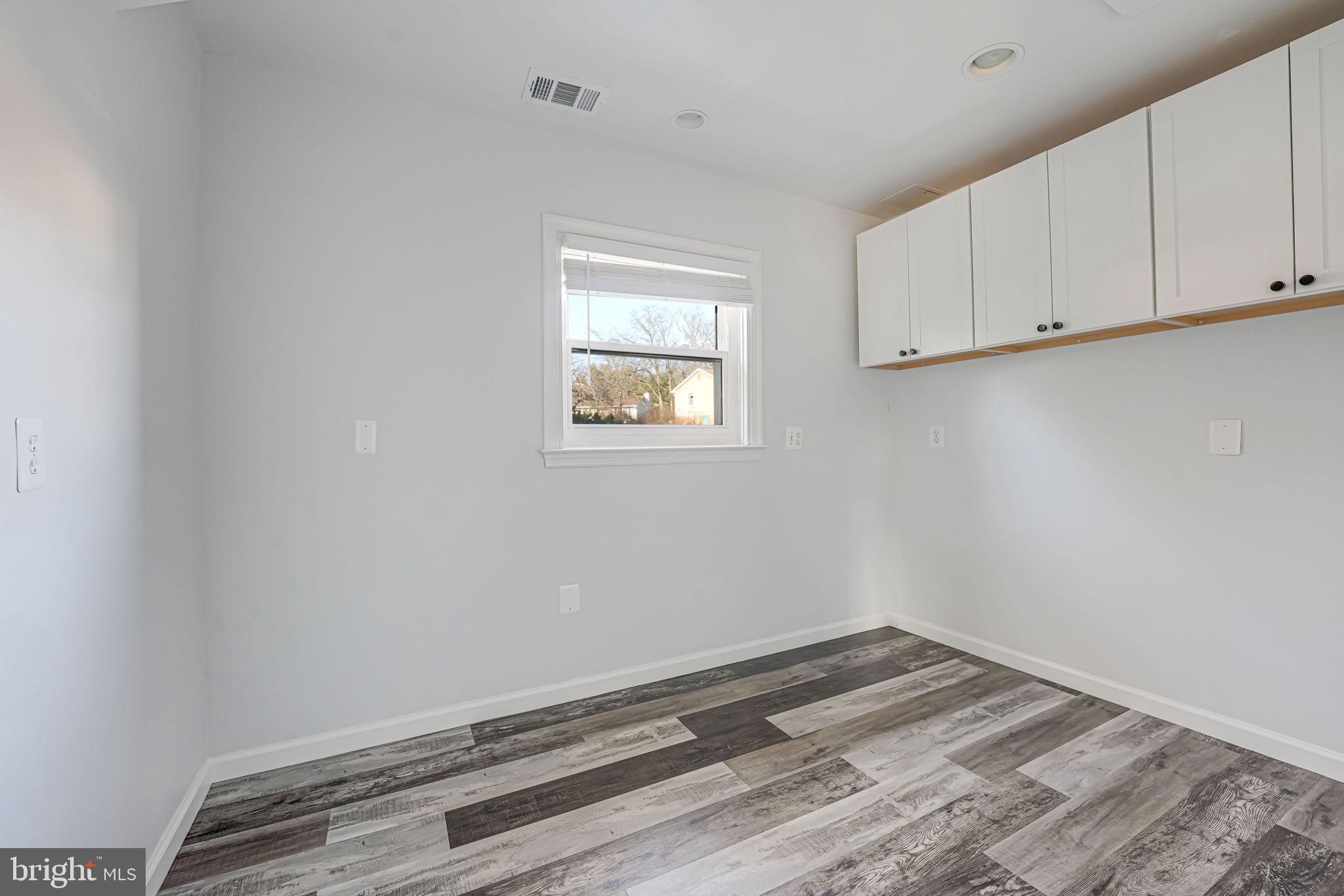 SOUTH KINGS FOREST - Residential Lease