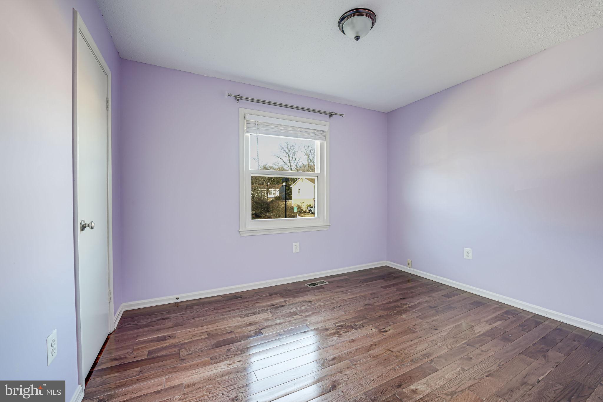 SOUTH KINGS FOREST - Residential Lease