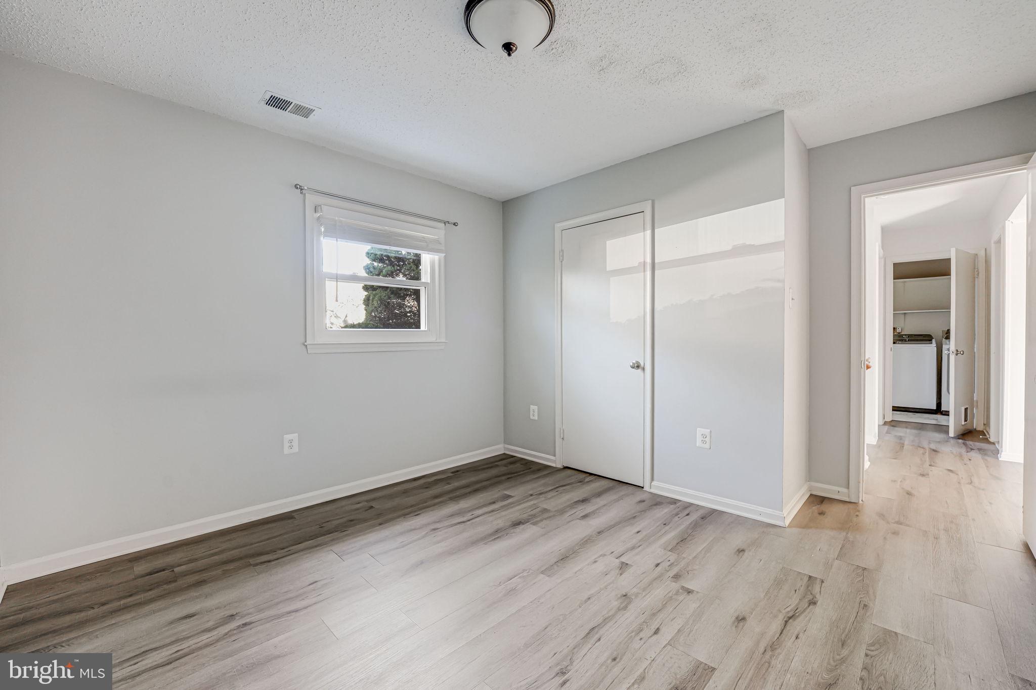 SOUTH KINGS FOREST - Residential Lease