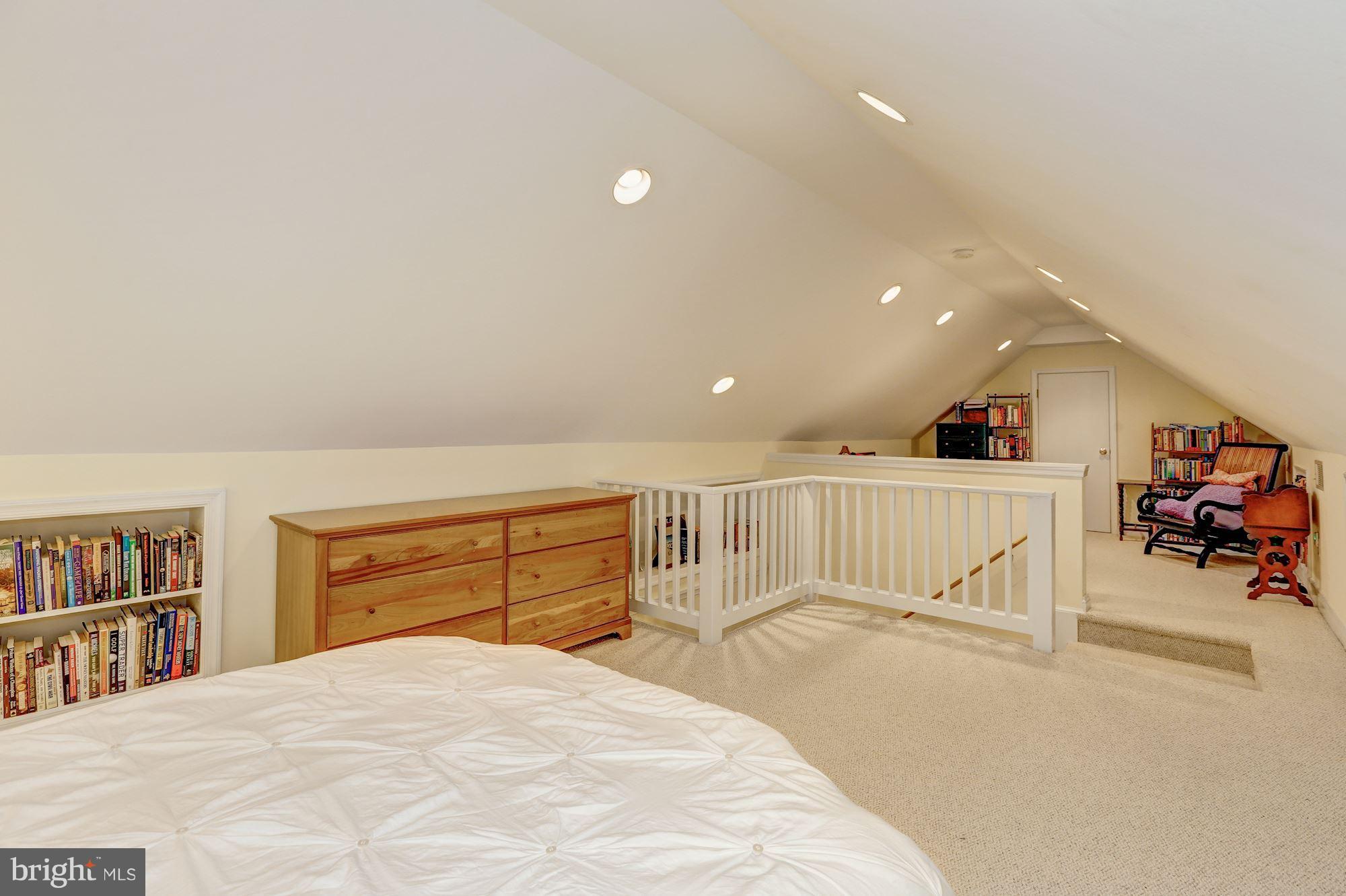 CHEVY CHASE - Residential