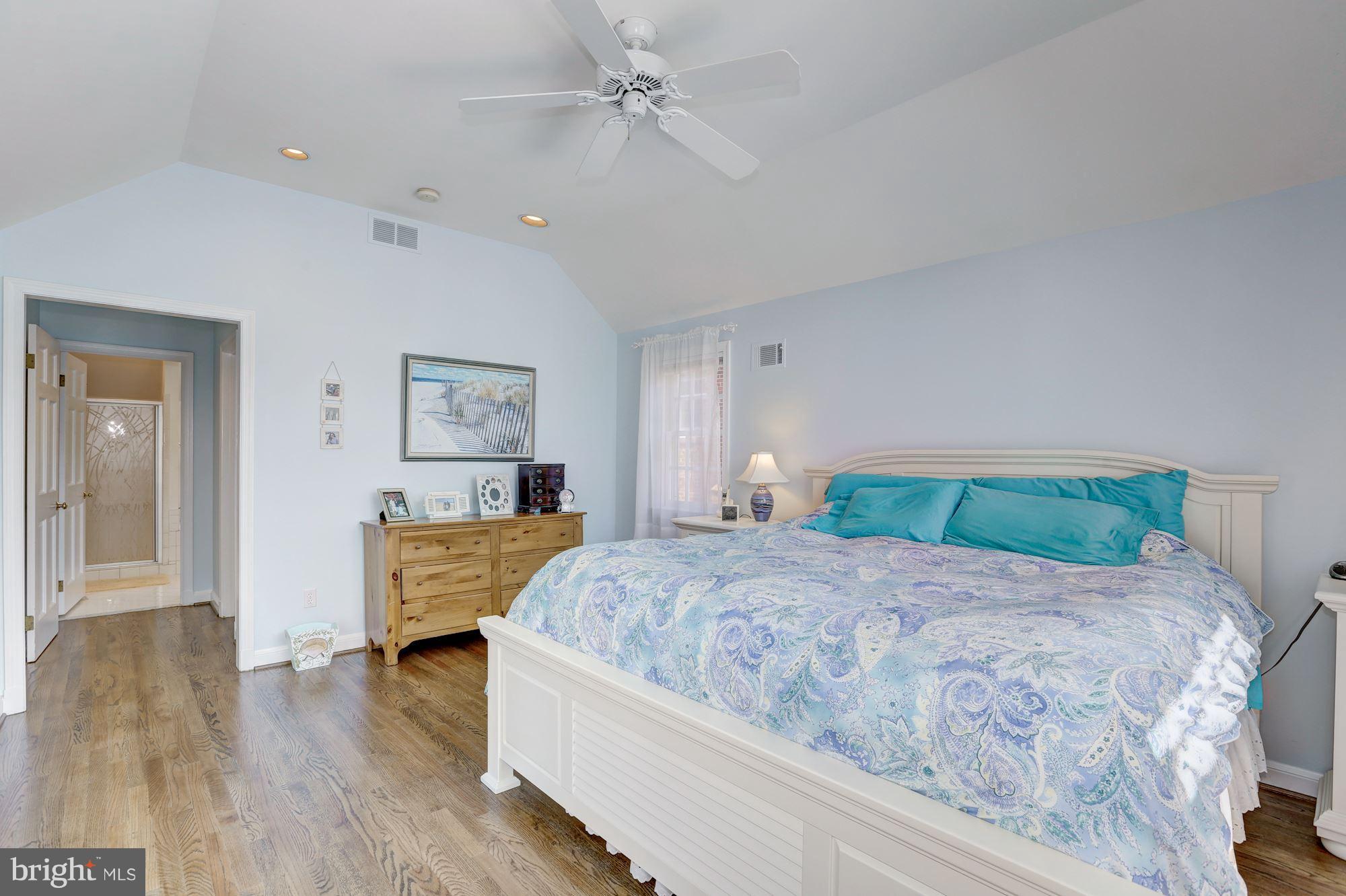 CHEVY CHASE - Residential