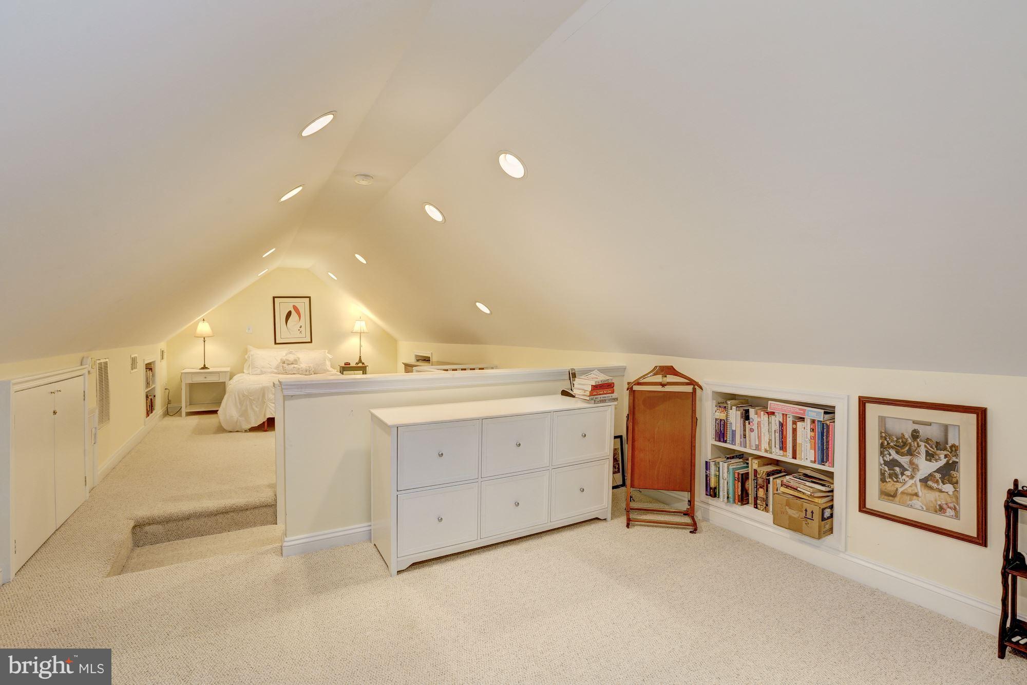 CHEVY CHASE - Residential