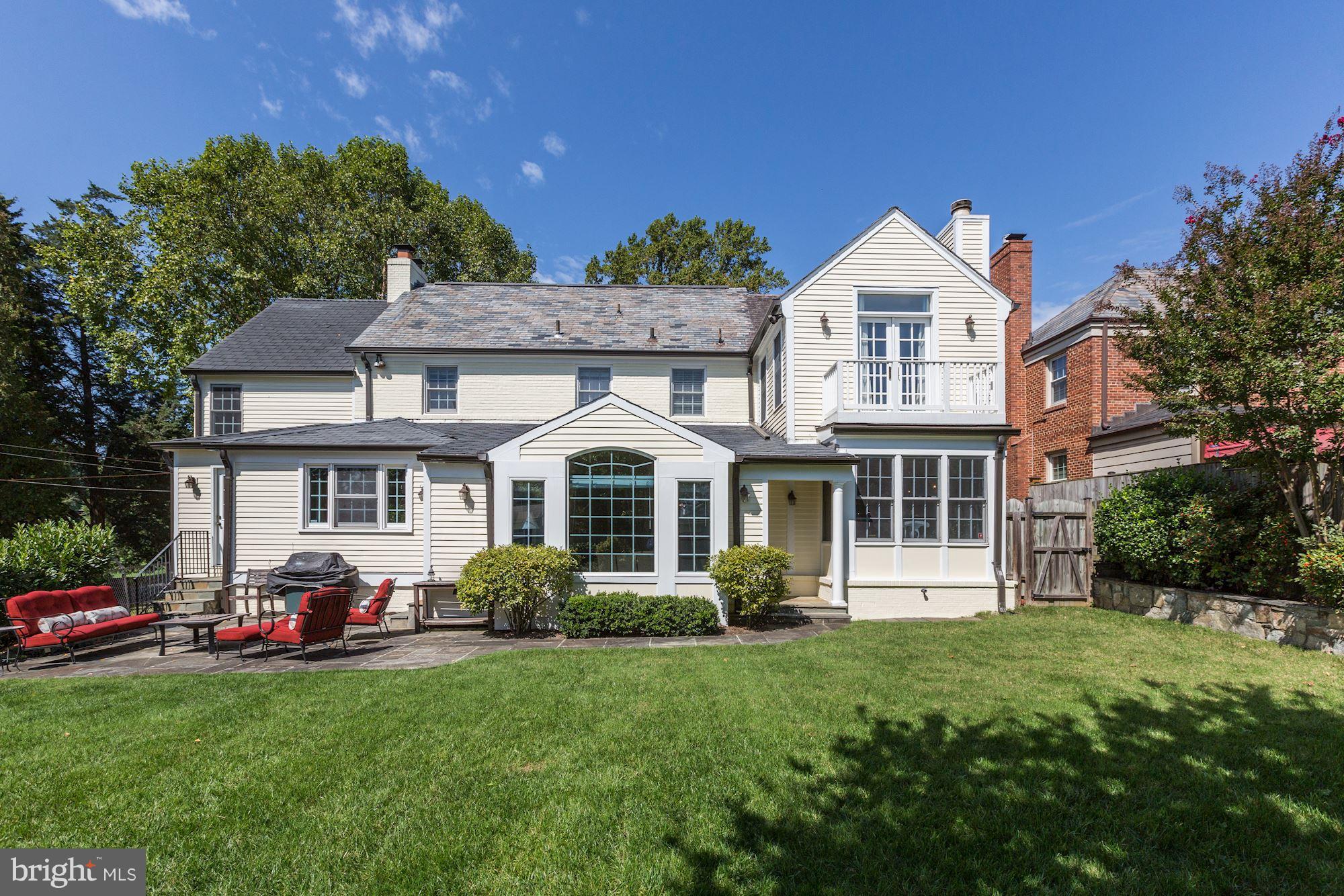 CHEVY CHASE - Residential