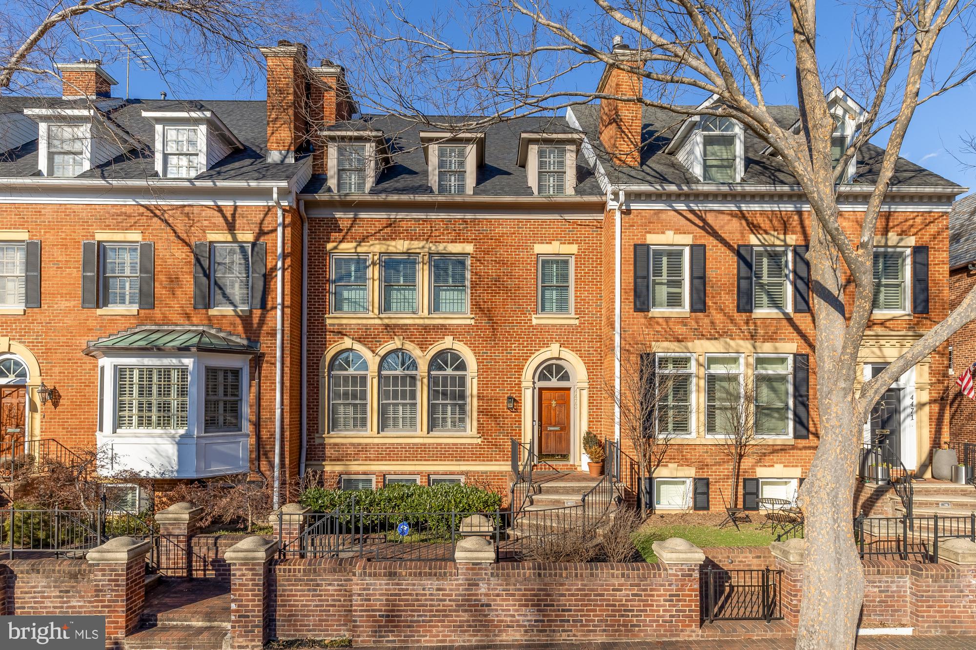 4473 GREENWICH PARKWAY NW