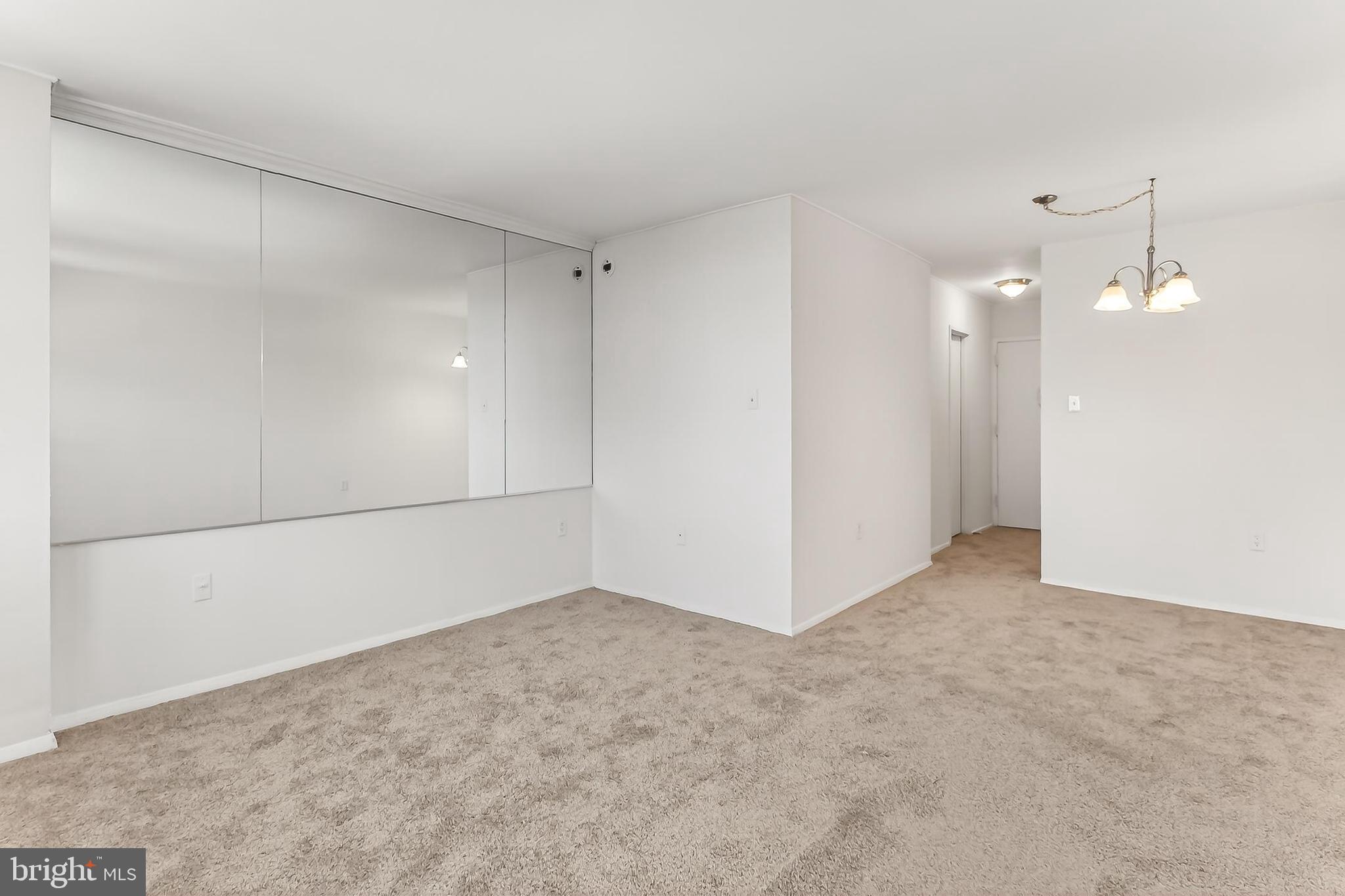 PORT ROYAL CONDOMINIUM - Residential