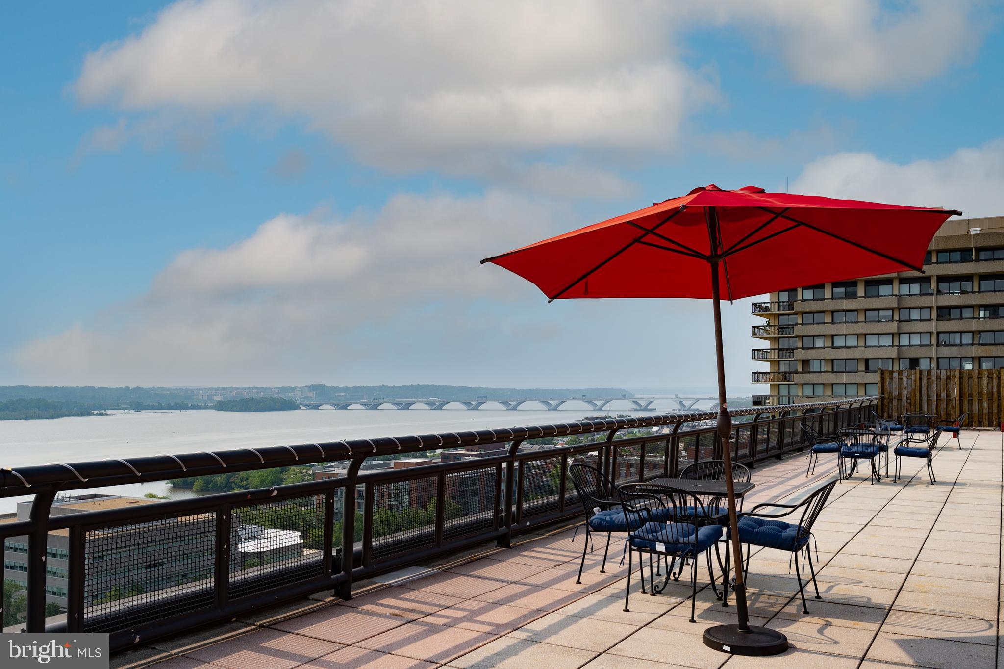 PORT ROYAL CONDOMINIUM - Residential