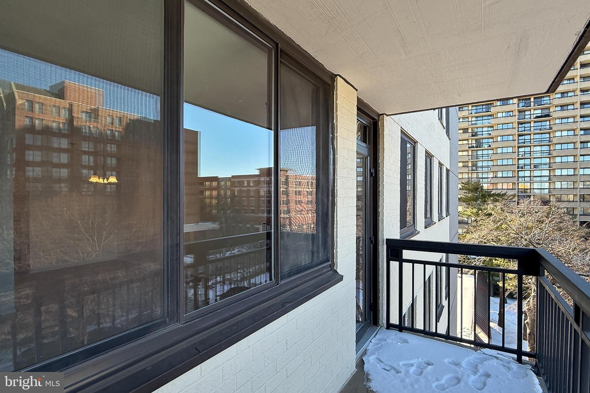 PORT ROYAL CONDOMINIUM - Residential