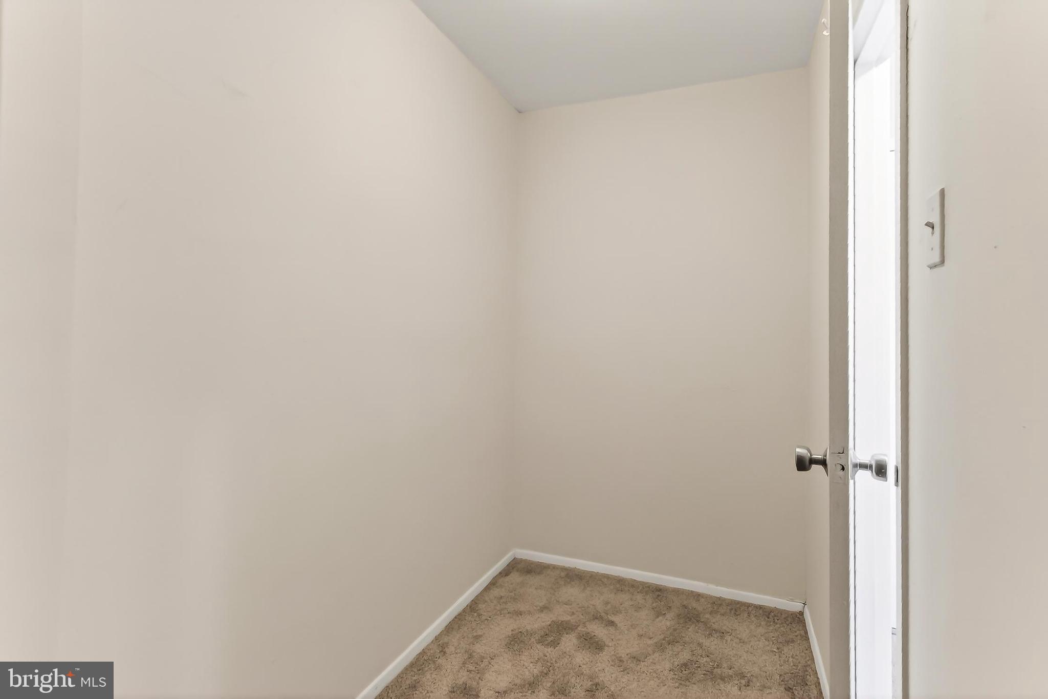 PORT ROYAL CONDOMINIUM - Residential