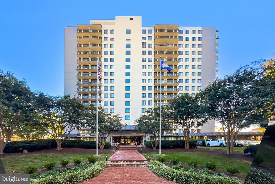 Amazing location in the Heart of North Old Town!  Great studio with an open floor plan.  Plenty of storage with huge walk-in closet. Enjoy outdoor space with large balcony.  ALL UTILITIES Included in condo fee!  Secure building with Front Desk. Large rooftop deck overlooking Potomac River. Great walkability.  Walking distance to river which is only a block away, great restaurants, Harris Teeter, Trader Joes, shops, and METRO!  5 Minutes to National Airport and near AMAZON HQ2!  Pets welcome. Parking included.