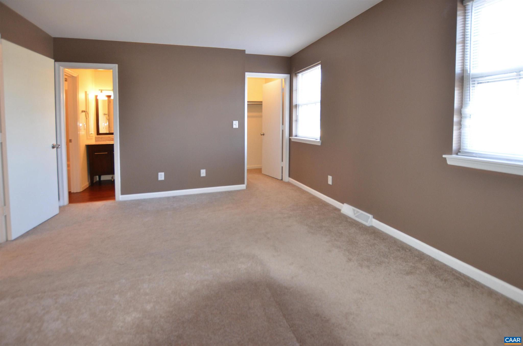 TOWNWOOD - Residential