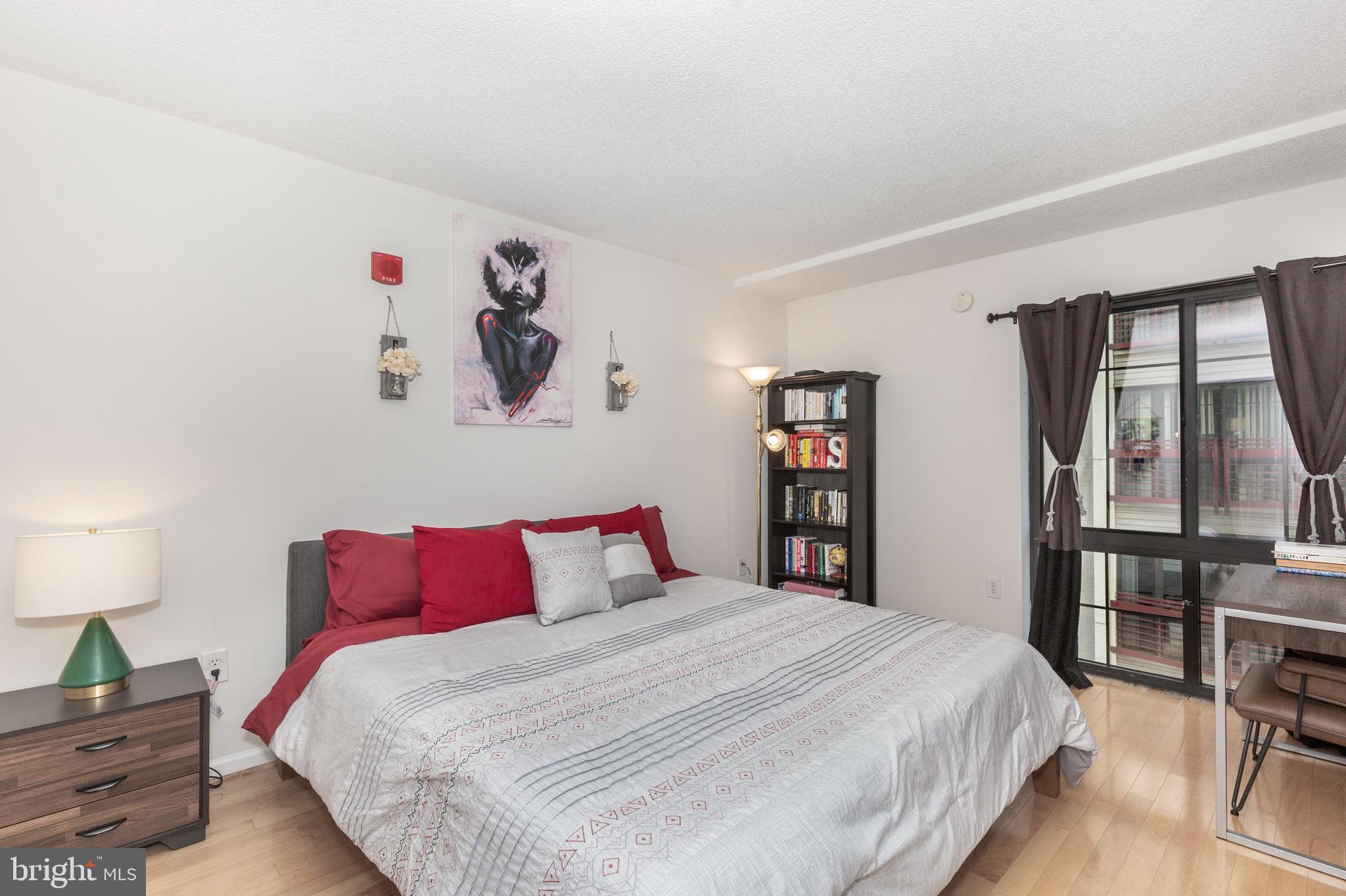 SILVER SPRING - Residential