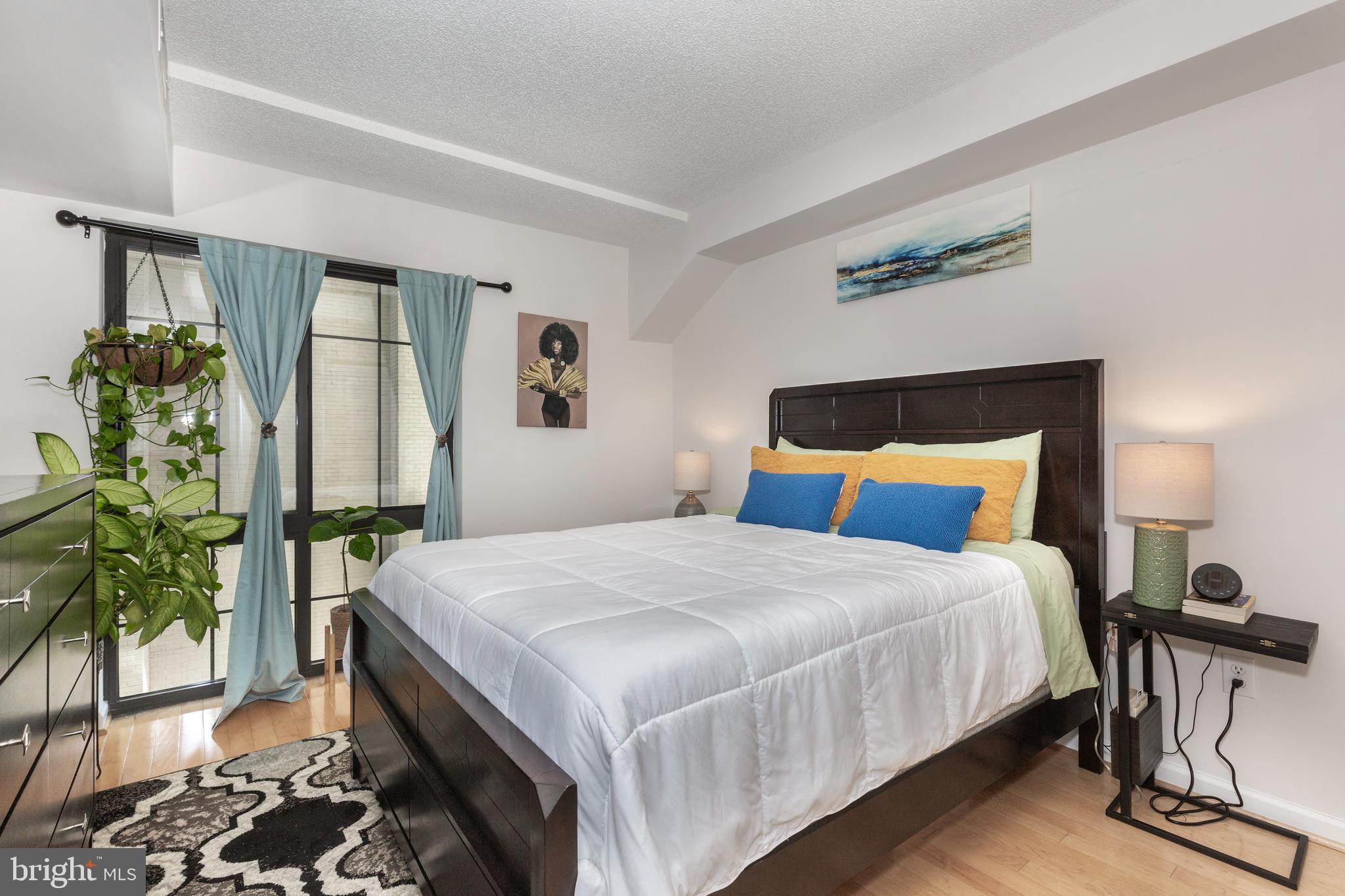 SILVER SPRING - Residential