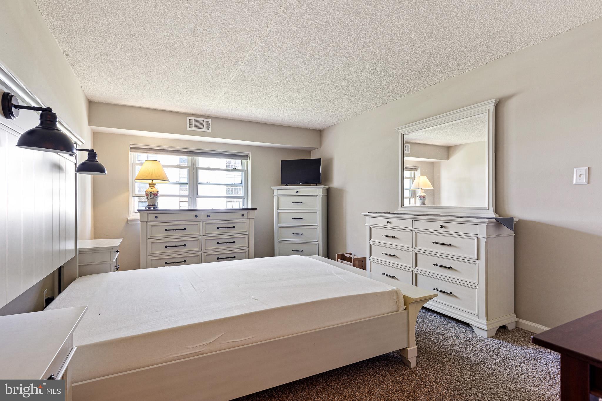 VILLA BELMONT - Residential