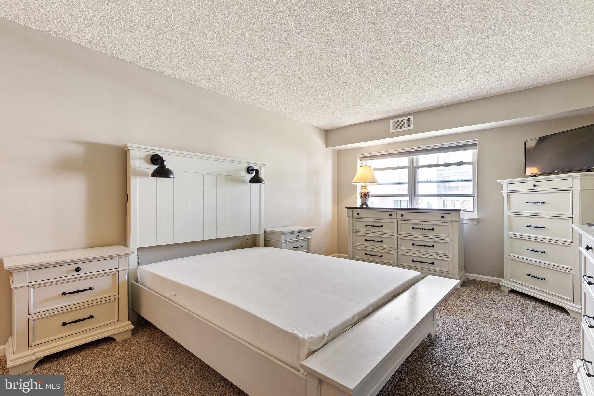 VILLA BELMONT - Residential