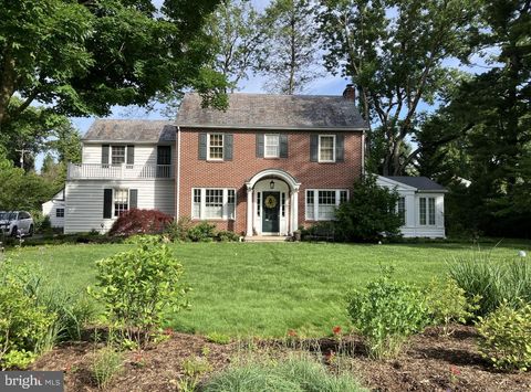 Photo of 710 Wilson Drive, LANCASTER, PA 17603 (MLS # PALA2089092)