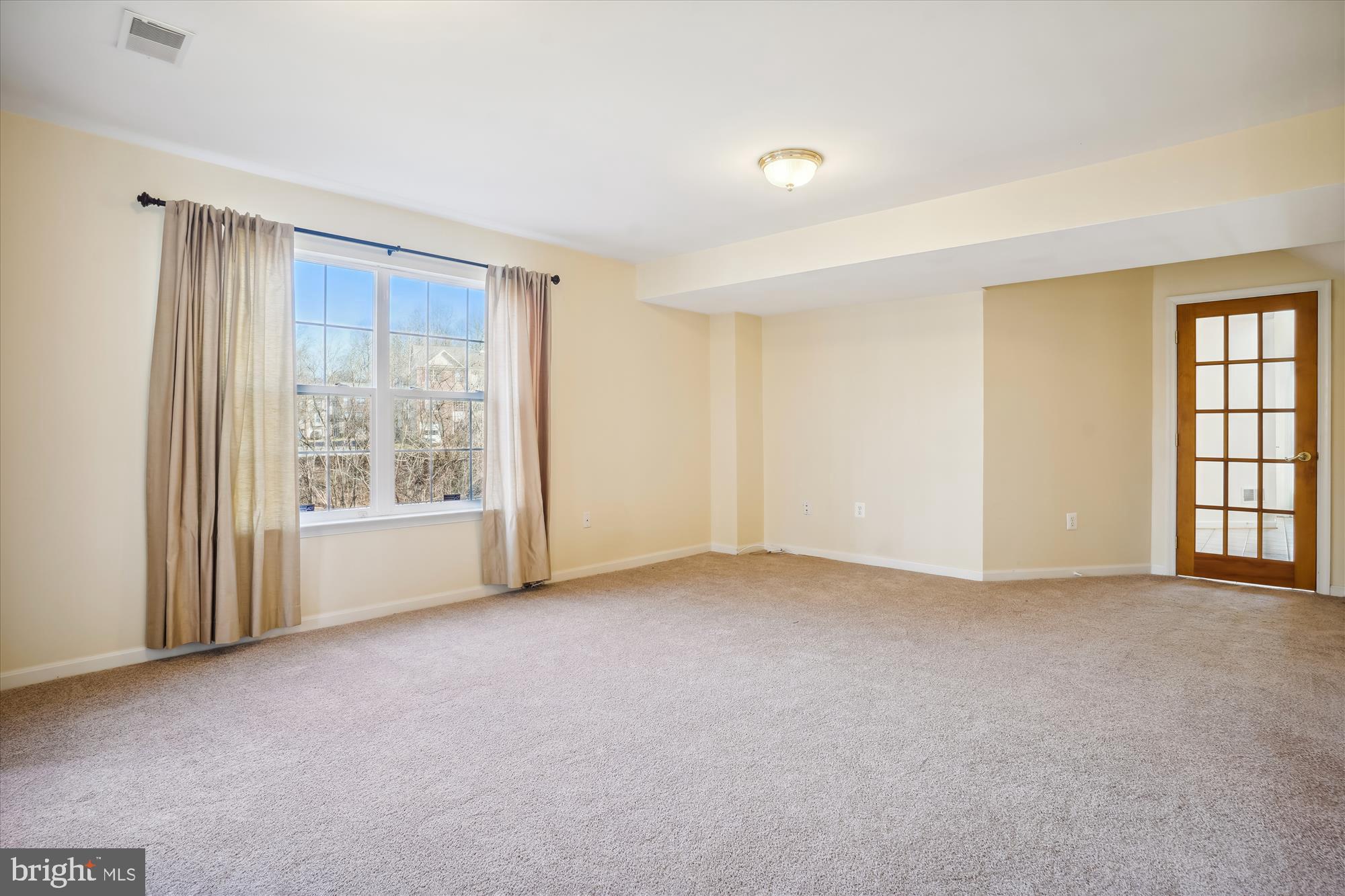 THE FOREST AT SOUTHRUN - Residential Lease