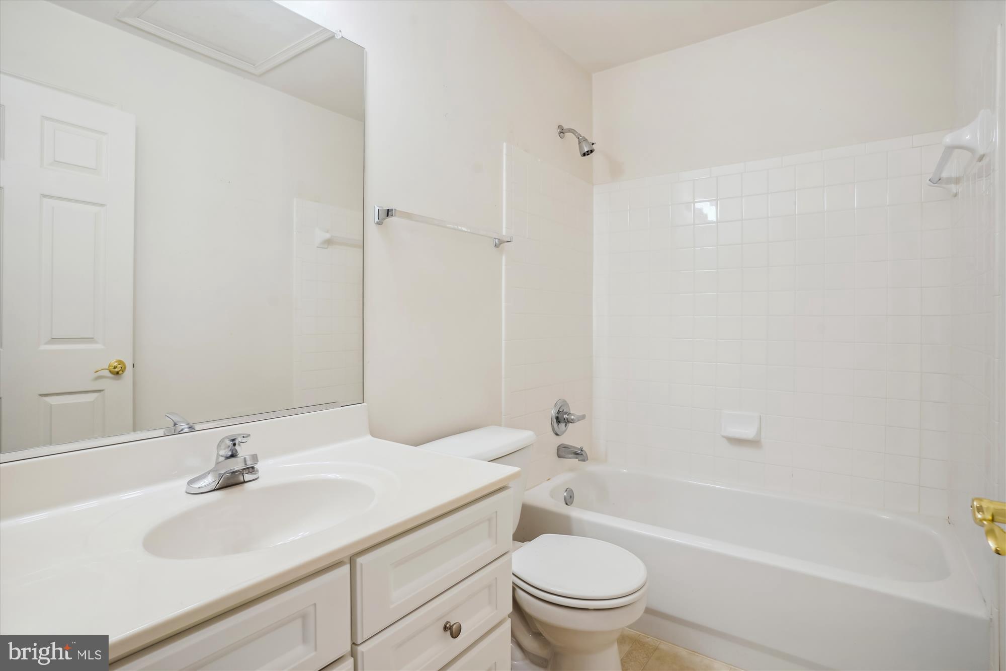 THE FOREST AT SOUTHRUN - Residential Lease