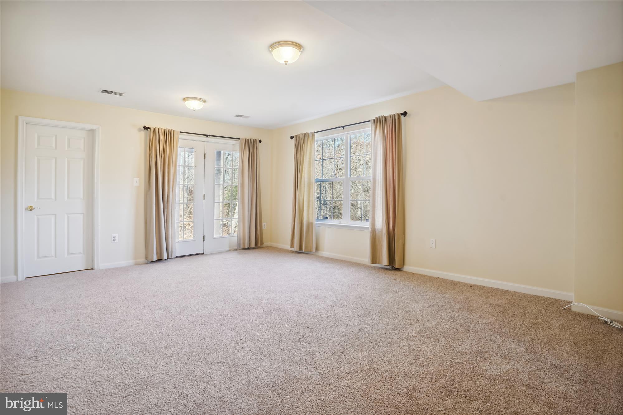 THE FOREST AT SOUTHRUN - Residential Lease