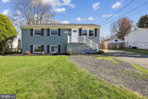 Photo of 9505 Spotsylvania Street, MANASSAS, VA 20110 (MLS # VAPW2114902)