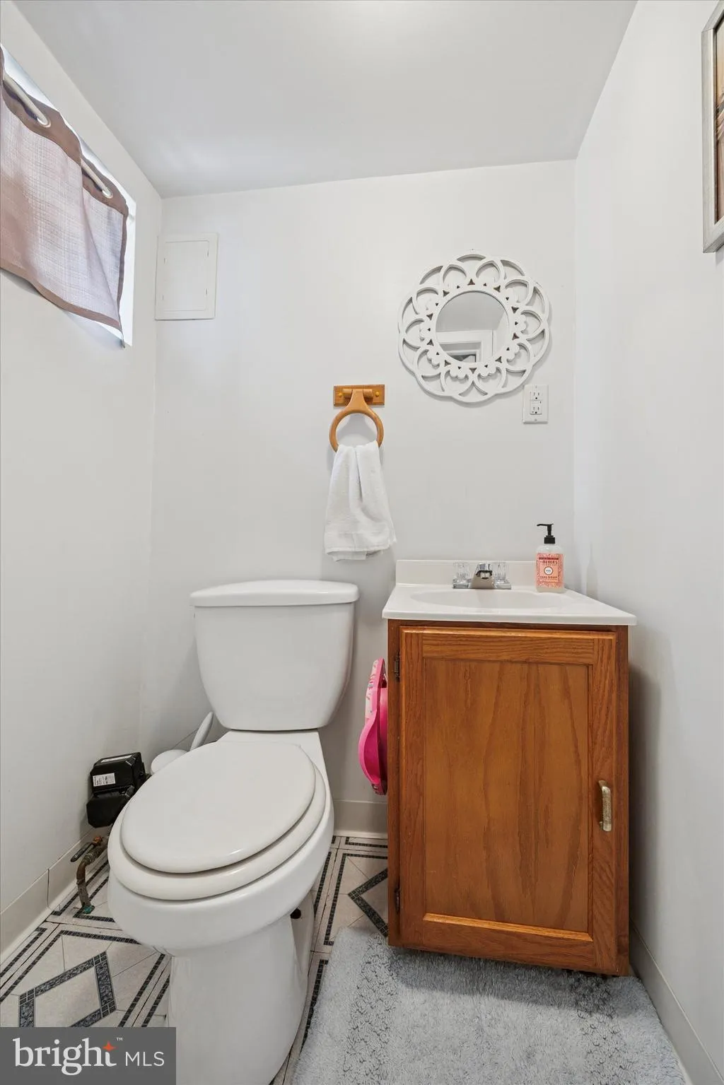 Philadelphia, Pennsylvania 19115, United States, 3 Bedrooms Bedrooms, ,2 BathroomsBathrooms,Residential,Active,167652