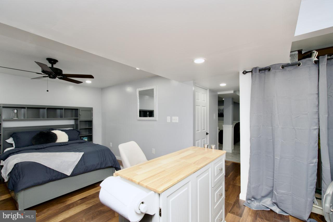 DALE CITY - Residential Lease