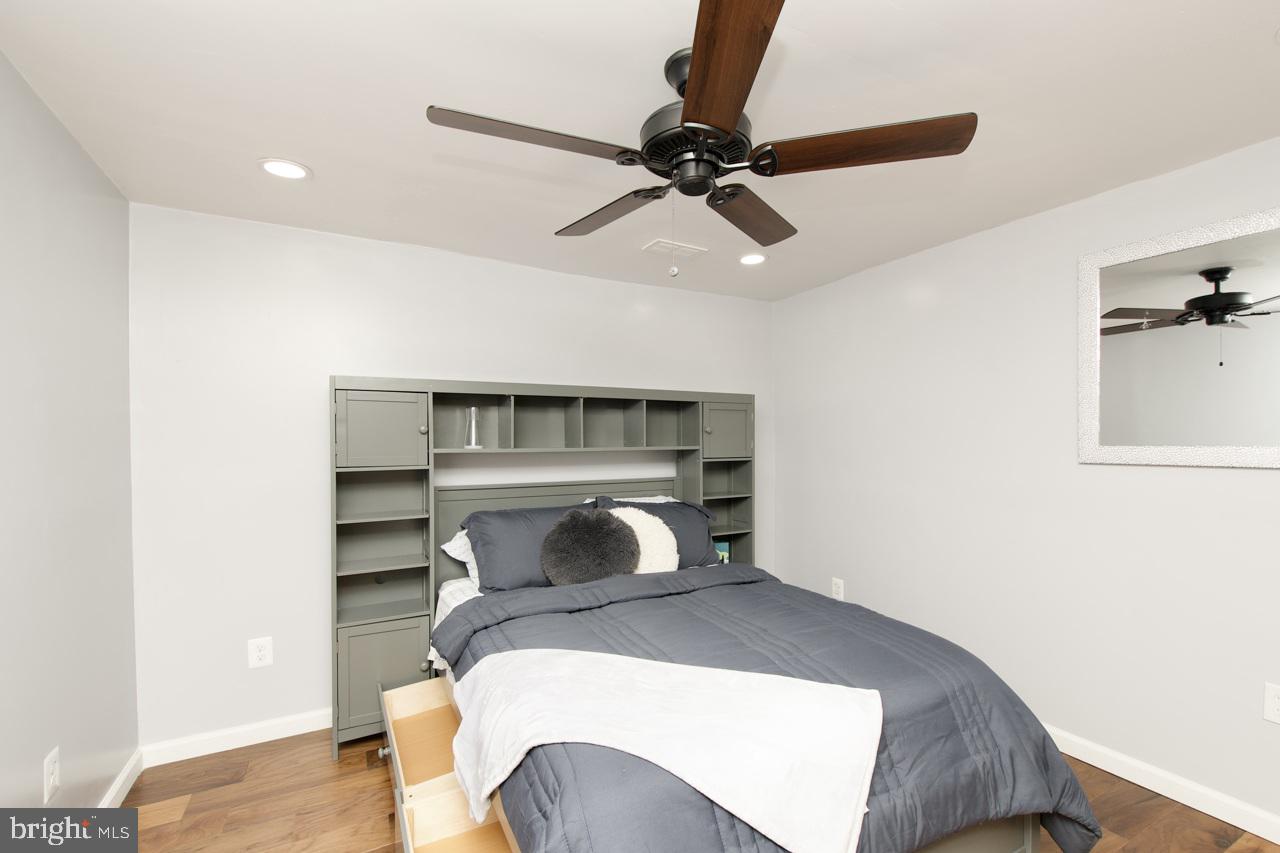 DALE CITY - Residential Lease