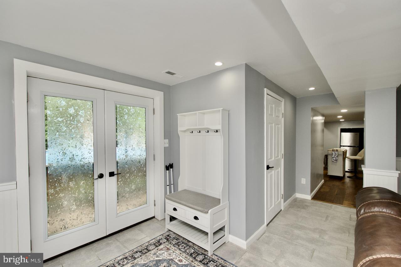 DALE CITY - Residential Lease