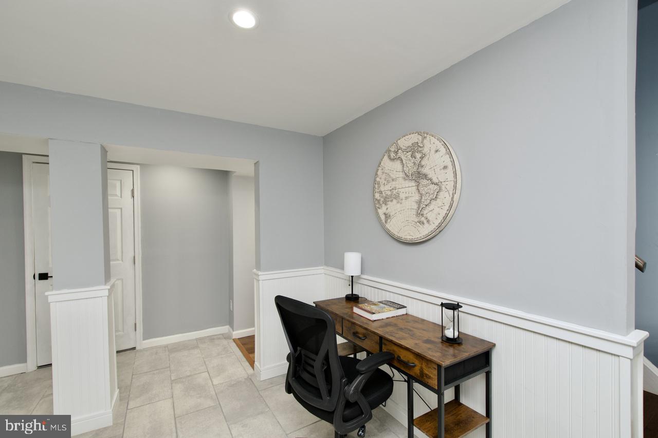 DALE CITY - Residential Lease