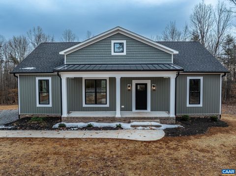 1676 PATTESON RD SCOTTSVILLE VA 23921