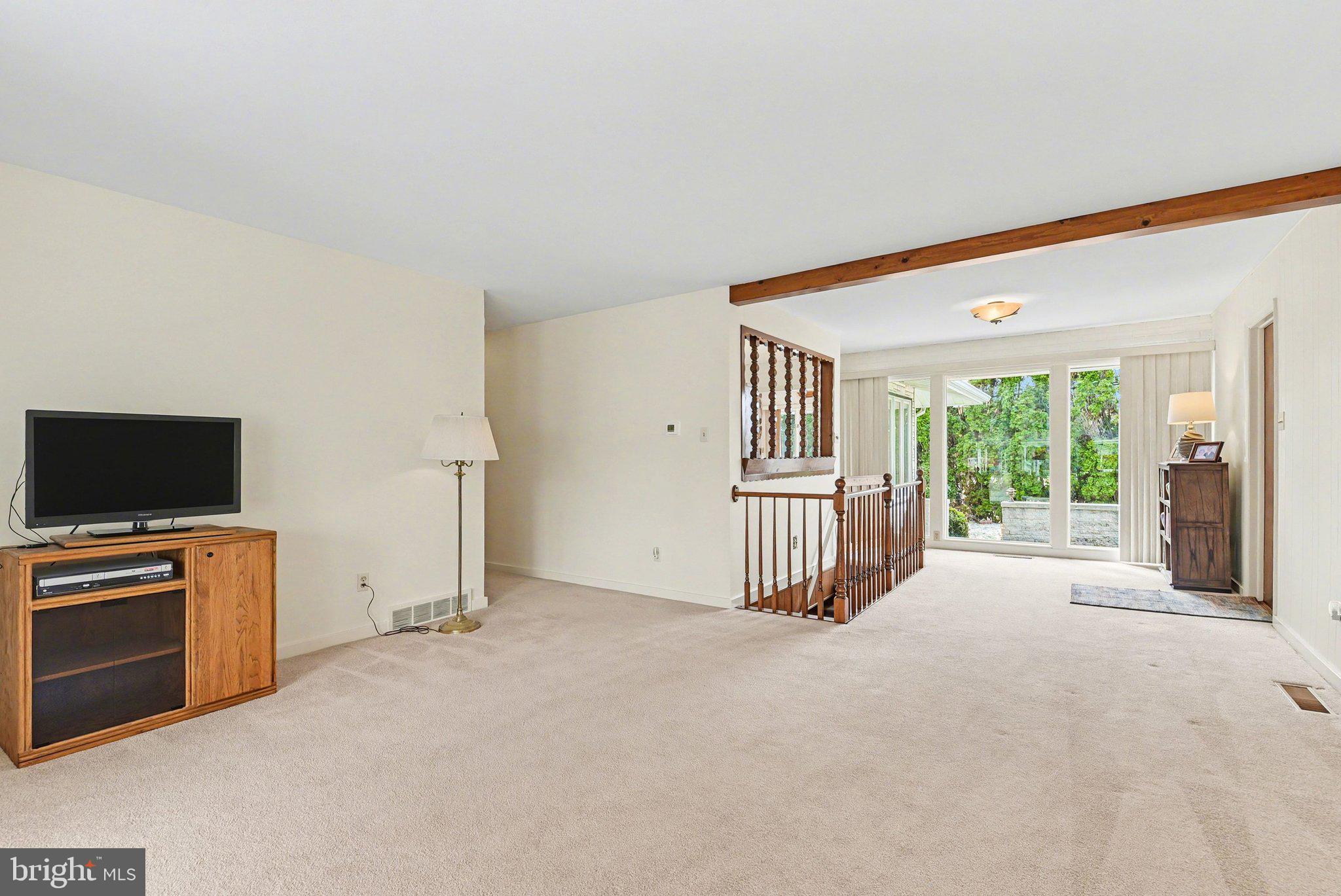 HAMPDEN GARDENS - Residential