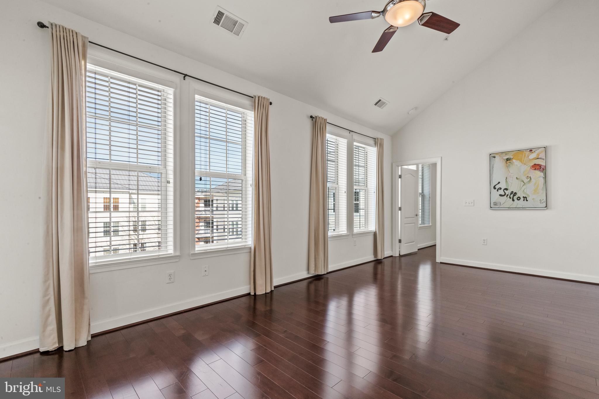 CAMERON STATION - Residential