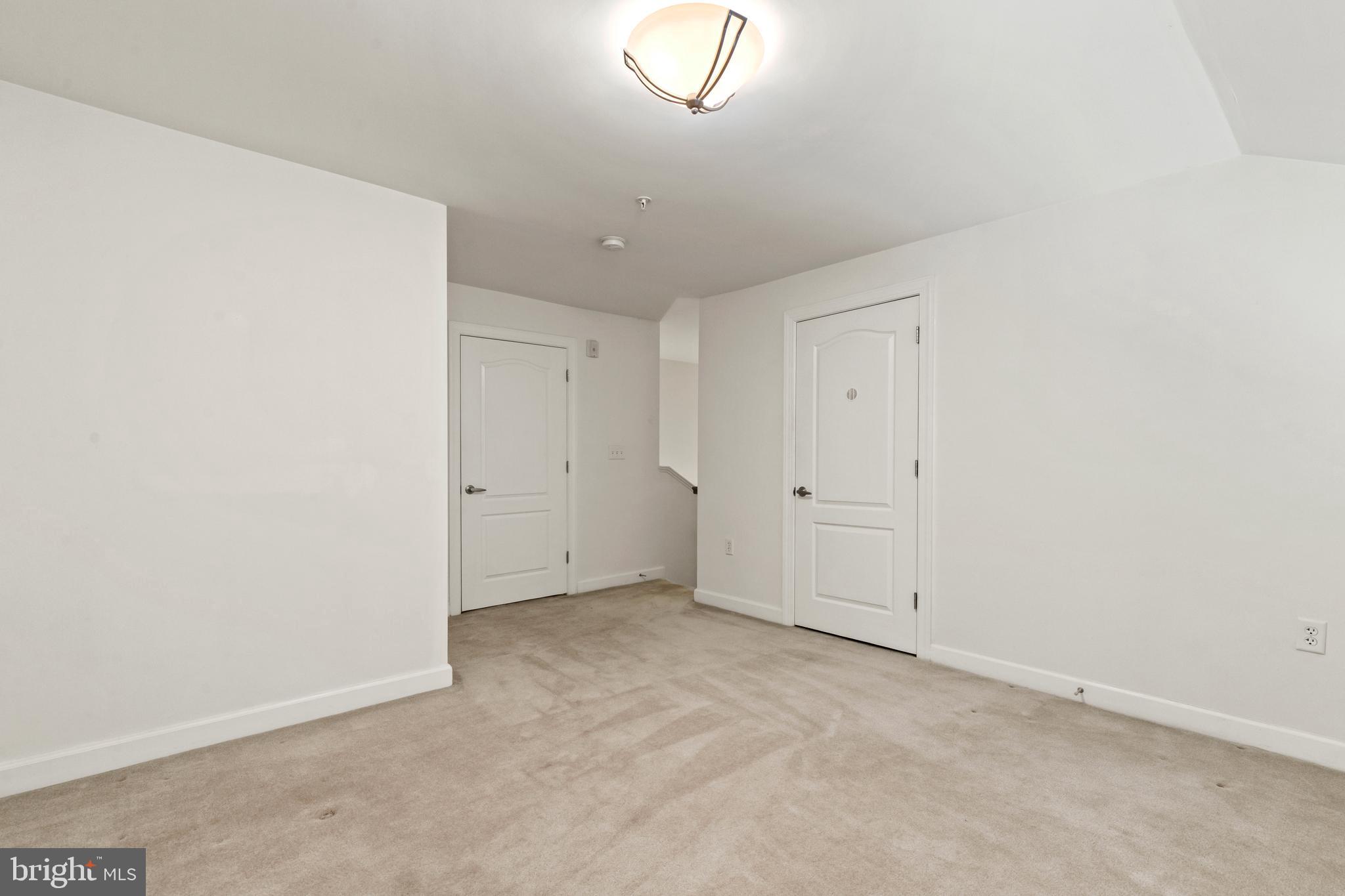 CAMERON STATION - Residential