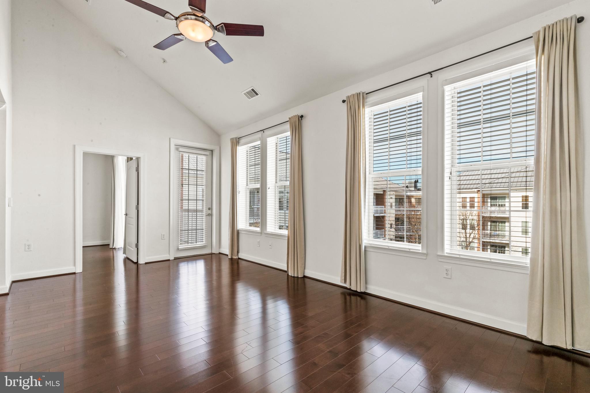 CAMERON STATION - Residential