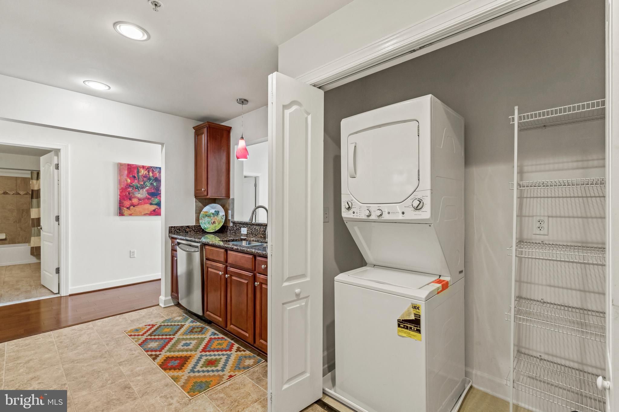 CAMERON STATION - Residential