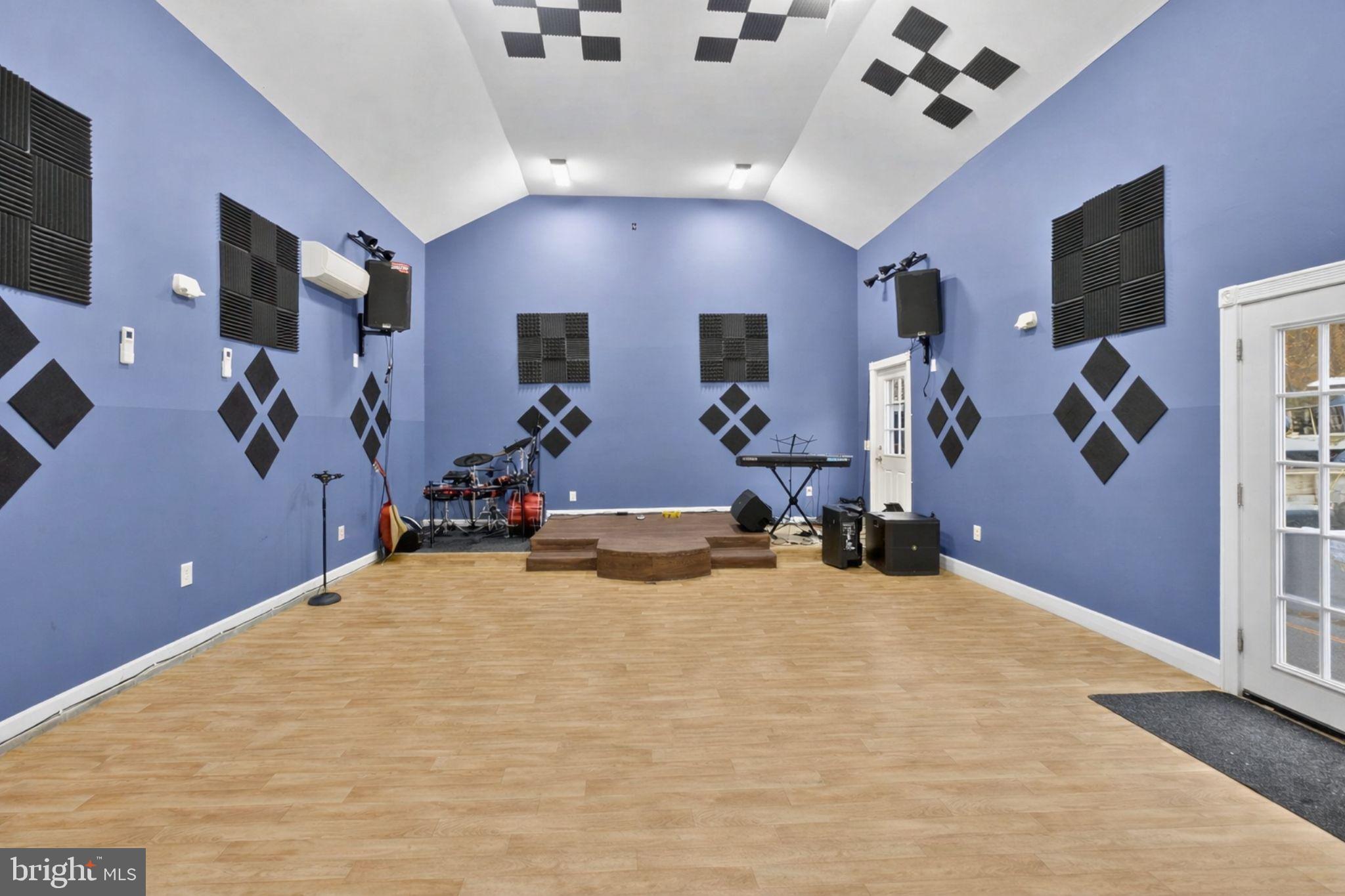 WILKERSONS INHERITANCE - Residential