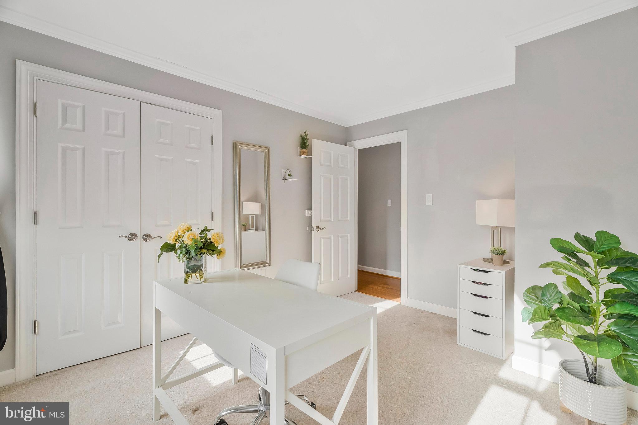 ASHBURN FARM - Residential